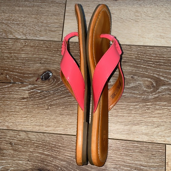 UGG Tuolumne Flip Flops Sandals Pink Womens Size 9 US - Picture 3 of 5